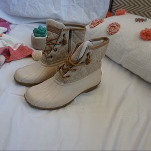 saltwater emboss wool duck rain boots